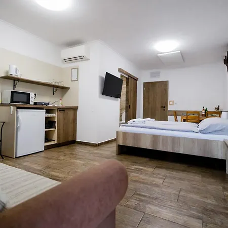 Scarlett Pension&restaurant Pensionat