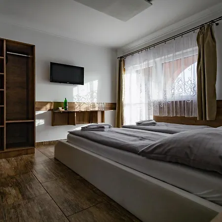 Guest house Scarlett & Restaurant Velky Meder