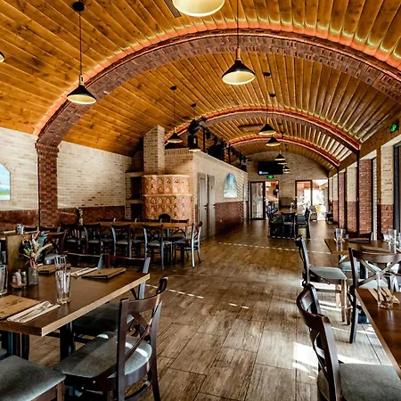 Πανσιόν Scarlett & Restaurant 3*