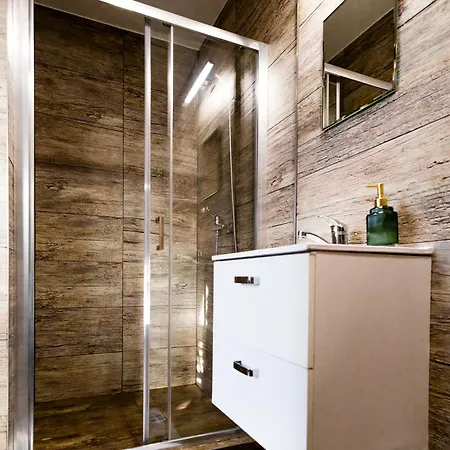 Πανσιόν Scarlett & Restaurant Veľký Meder