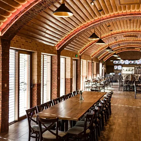 Scarlett & Restaurant Velky Meder