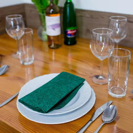 Guest house Scarlett & Restaurant *