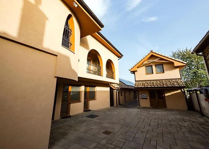 Casa de hóspedes Scarlett & Restaurant