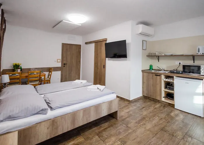 Scarlett & Restaurant 3*