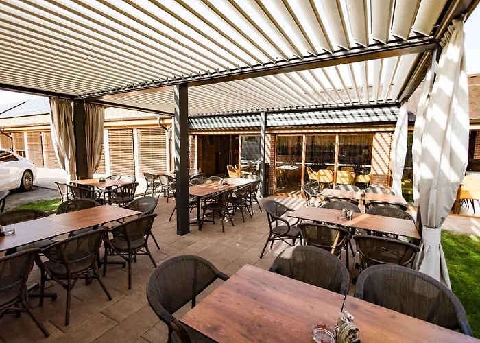 Scarlett & Restaurant Casa de hóspedes Veľký Meder