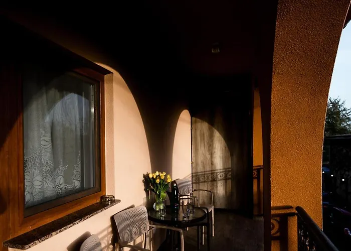 Scarlett & Restaurant Casa de hóspedes 3*