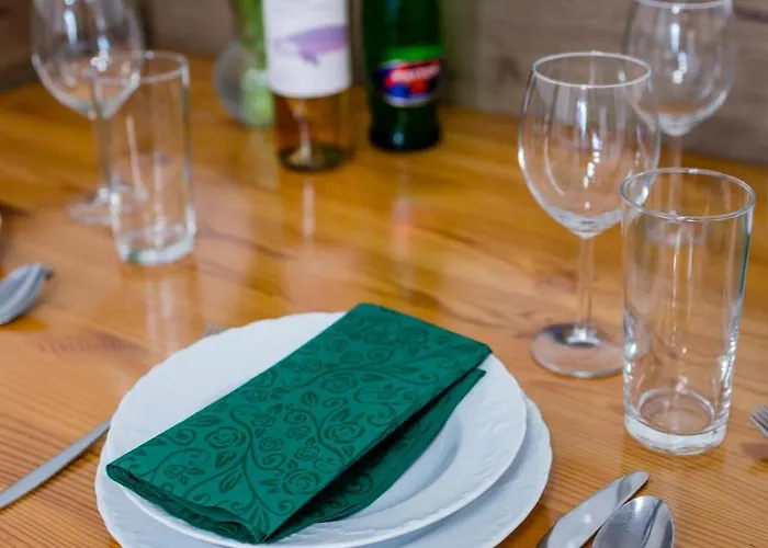 Casa de hóspedes Scarlett & Restaurant 3*