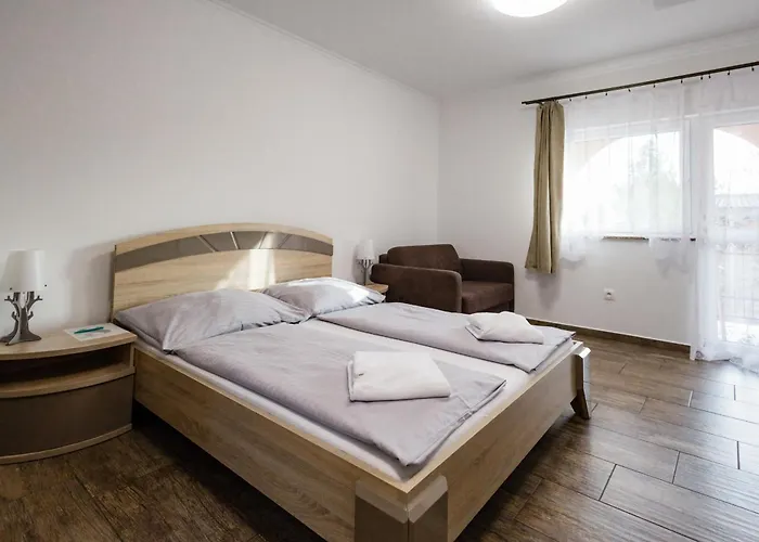 Scarlett & Restaurant Casa de hóspedes Veľký Meder