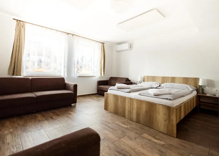 Scarlett & Restaurant Casa de hóspedes