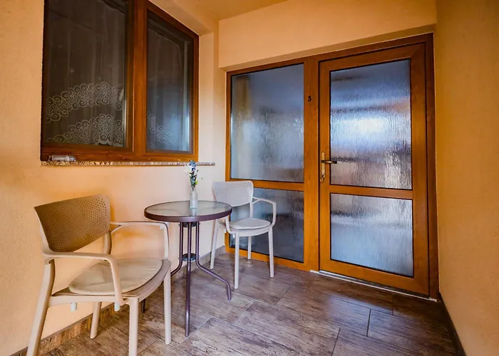 Casa de hóspedes Scarlett & Restaurant